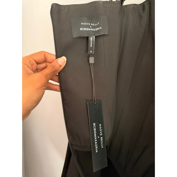 Women's BCBGMAXAZRIA Black Off-the-Shoulder Mini Dress Size 10 - Picture 9 of 9